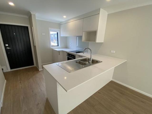 ranui, 2 bedrooms