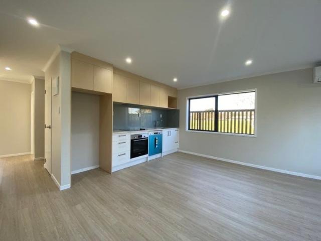 ranui, 2 bedrooms