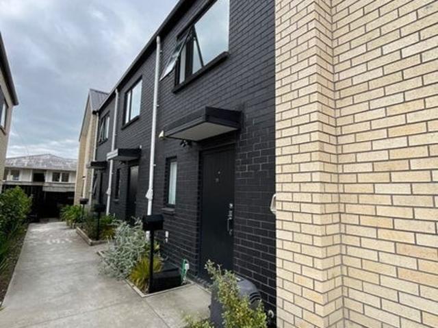 ranui, 2 bedrooms