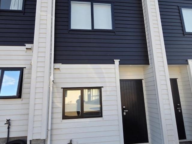 ranui, 2 bedrooms