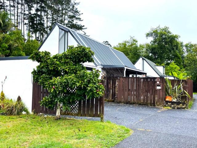 ranui, 3 bedrooms