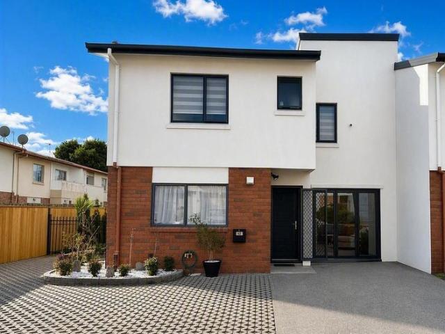 Ranui, 3 bedrooms