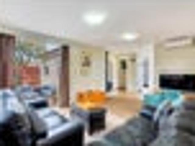 Ranui, 3 bedrooms, $720 pw