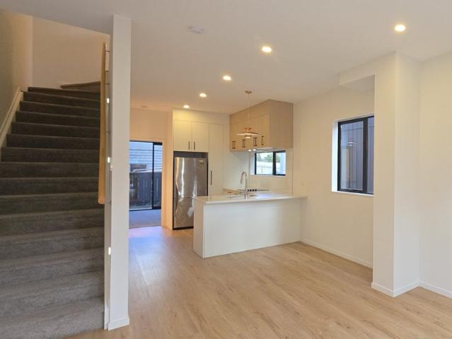 ranui, 3 bedrooms