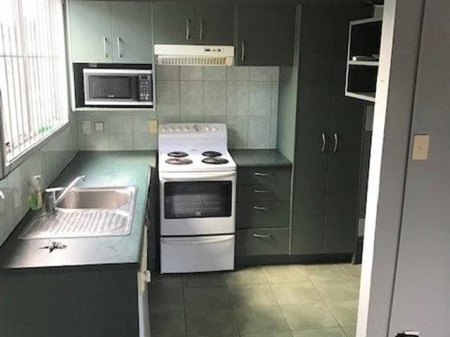ranui, 3 bedrooms