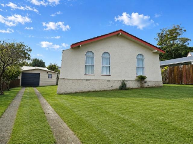 ranui heights, 3 bedrooms