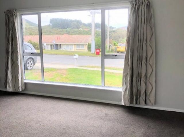 ranui heights, 3 bedrooms