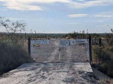 Rancho con 371,000 m2 superficie de terreno, 1 dormitorio en venta en Ciudad Parras