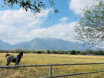 Rancho En Venta, Cadereyta, Nuevo León