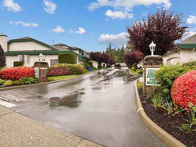 Rancher Style Townhouse!