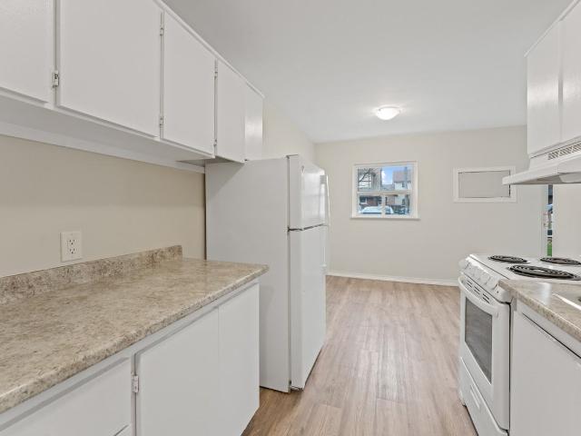 Randal Court Apartments 1 Bedroom Apartment for Rent at 262 & 262 Randolph Pl Windsor, ON N9B 2T3 University