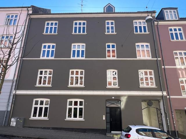Randers C, 17, st Danmarksgade, 8900