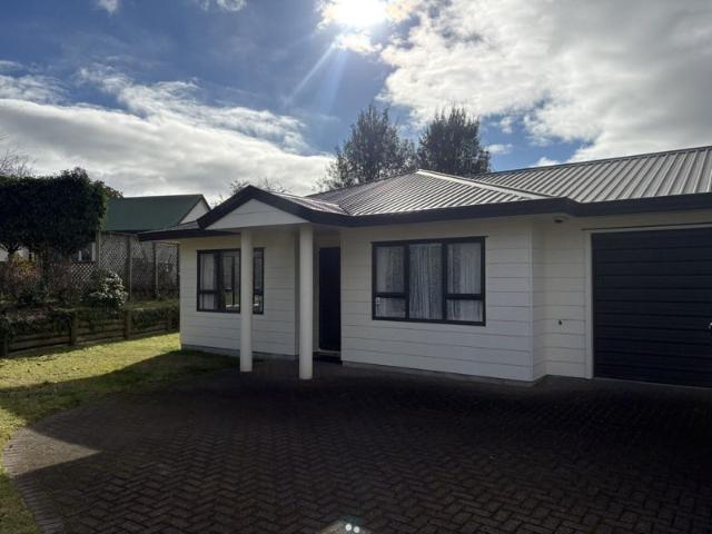 rangatira park, 3 bedrooms