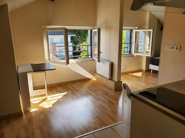 RANGUEIL T1 bis MEUBLE 33m2 sol 19m2 carrez