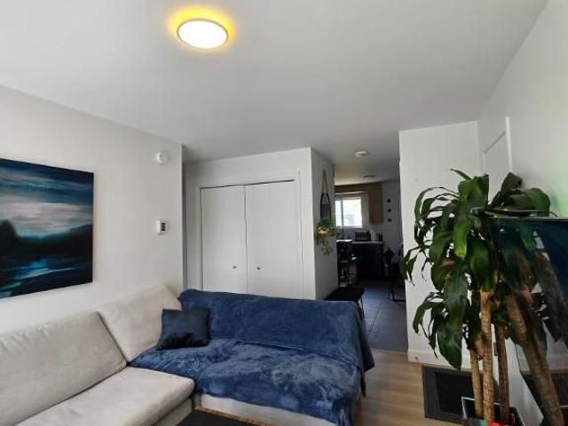 RABAIS 50% SUR LE PREMIER MOIS * Appartement 4 1/2 rénové à louer à Lévis St Romuald à 4 minutes des ponts