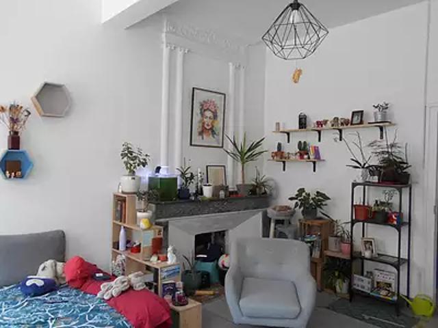 Rabastens 81800 Location appartement 1 pièce t1 au dernier étage