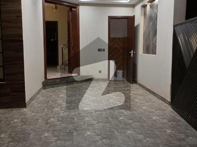 Rabi ul Awal Month Deal! 5 Marla Modern House For Sale 2 Cr 55 Lakh Rental Income: 1,20,000/mo Near Eiffel Tower Bahria Town Nishtar Block