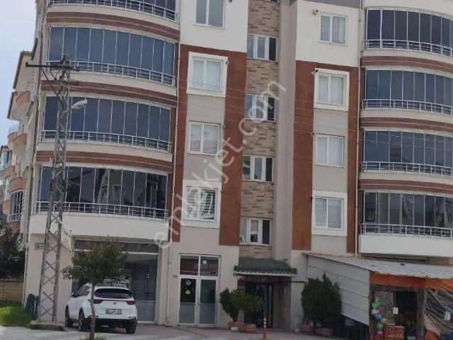 Rabia Parkı Köşesi Satılık 3+1 Daire