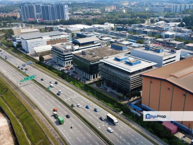 Radia Retail, Seksyen U8