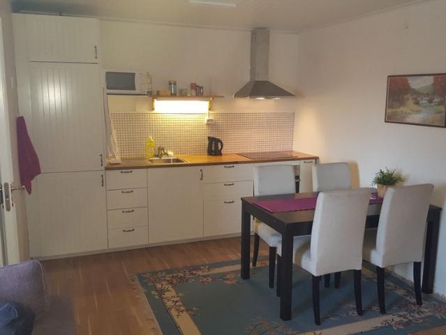Rafemo, Hölö