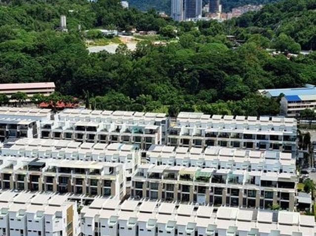Raffles Residence 199