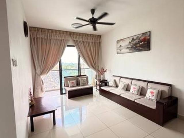 Raffles Suite Apartment Sutera Danga 3 bedrooms Corner 2 carparks