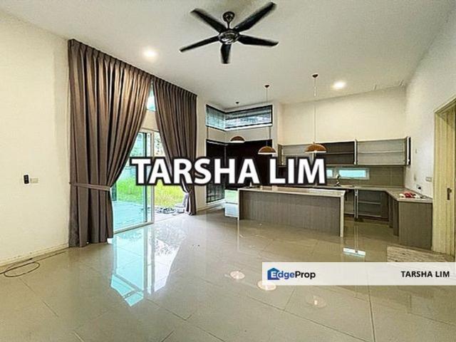 Rafflesia @ The Hill