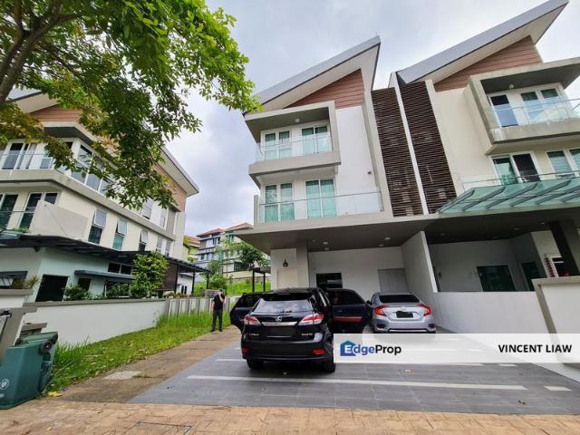 Rafflesia @ The Hill