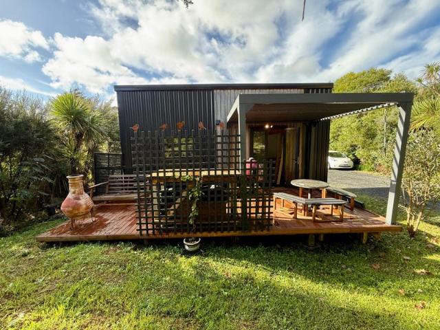 raglan, 1 bedroom