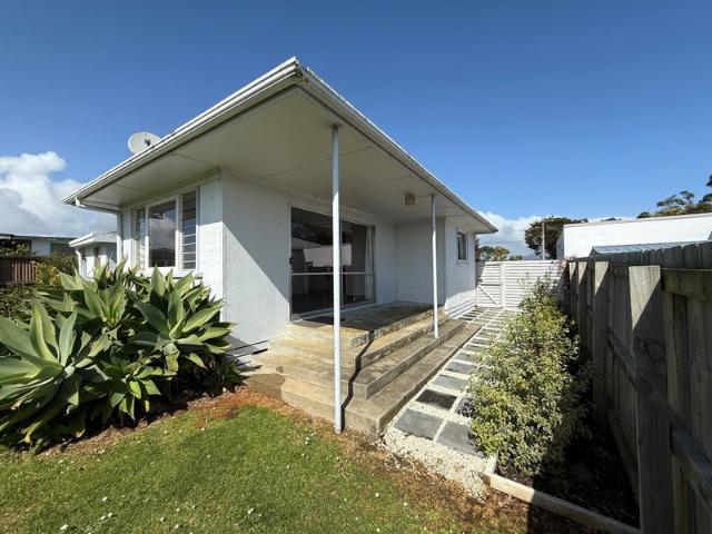raglan, 2 bedrooms