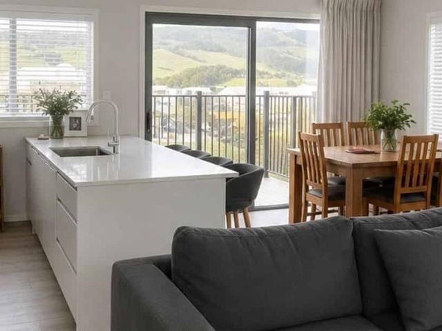 Raglan Long Term Rental Available