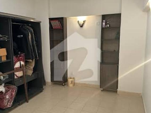 Rainbow Tower 2 Bed DD Corner Leased Flat Available