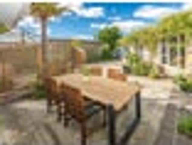 Raine Street Retreat