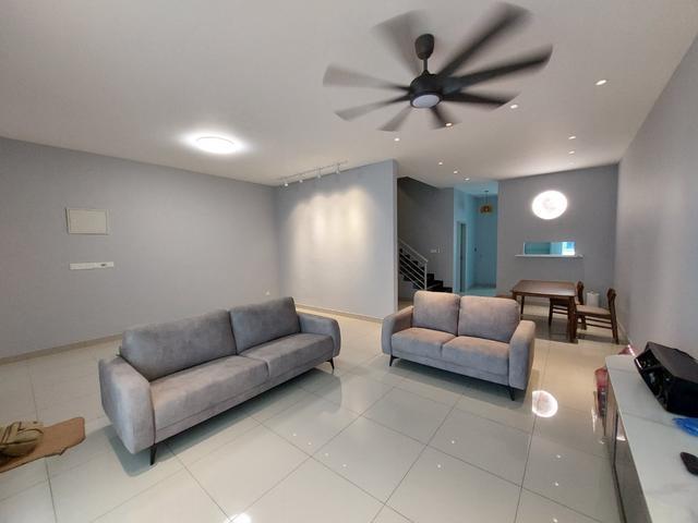 Raintree Park2 2storey Terrace Partial Furnish For RENT