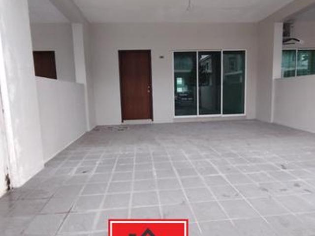 Raintree Park 1 Double Storey Terrace Gated and Guarded