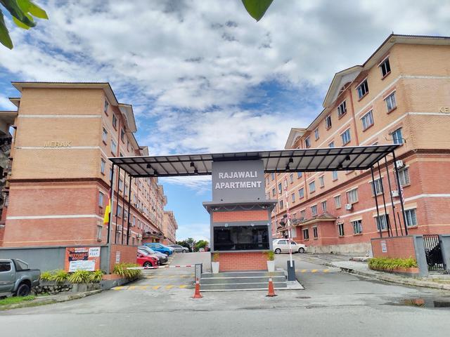 Rajawali Apartment Bandar Country Homes Rawang