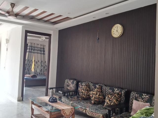 Rajendra Colony, Sector 28 3.5 Bedroom 2250 Sq. Ft. Builder Floor in Rajendra Colony Faridabad Listing ID: #10388