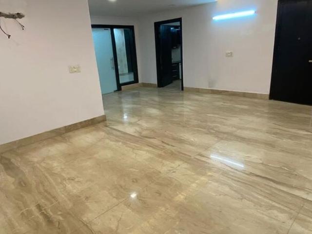 Rajouri Garden 3 Bedroom 115 Sq. Yd. Builder Floor in Rajouri Garden Delhi Listing ID: #10195