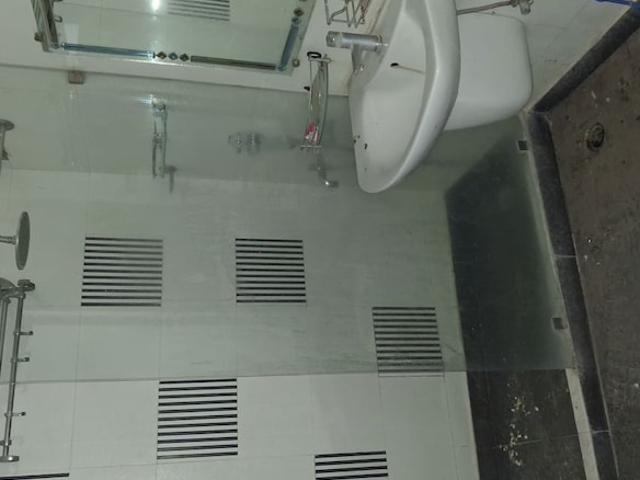Rajouri Garden 3 Bedroom 200 Sq. Yd. Builder Floor in Rajouri Garden Delhi Listing ID: #10210