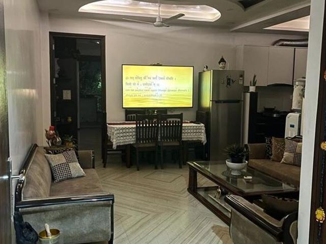 Rajouri Garden, West Delhi 3 Bedroom 200 Sq. Yd. Builder Floor in Rajouri Garden Delhi Listing ID: #10309