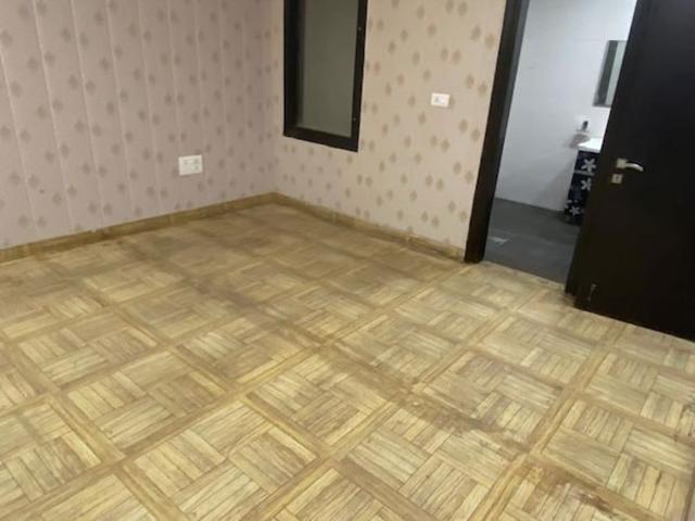 Rajouri Garden, West Delhi 3 Bedroom 200 Sq. Yd. Builder Floor in Rajouri Garden Delhi Listing ID: #10355
