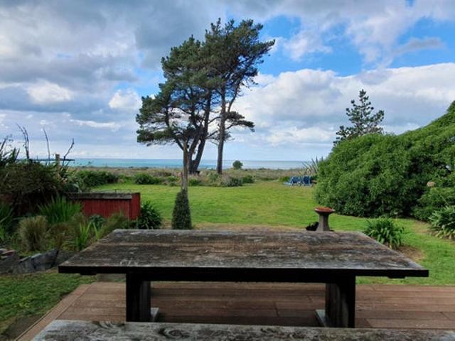 rarangi, 4 bedrooms