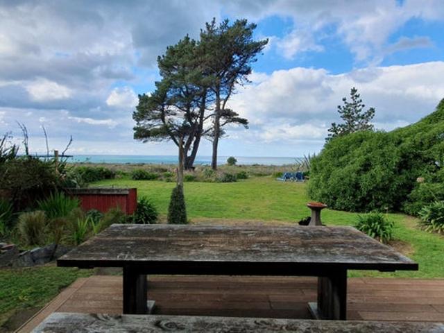 rarangi, 4 bedrooms