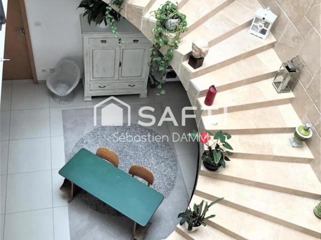Rare: maison d'architecte sur 20 ares arborés, cadre idyllique