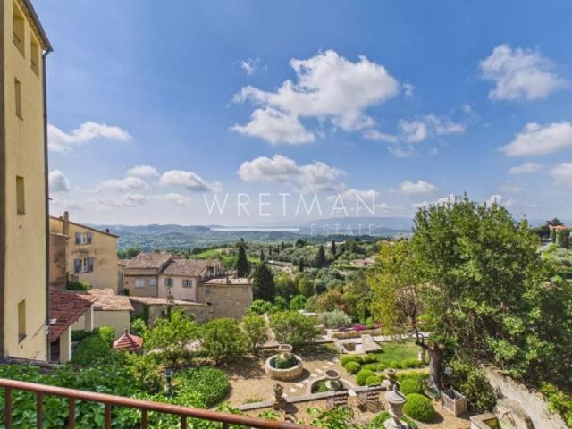 Rare Maison de Village avec Vue Mer Châteauneuf de Grasse