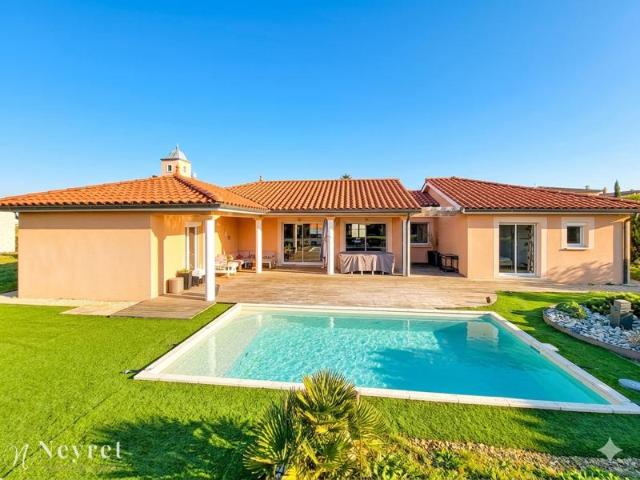 Rare ! Maison de plain pied de 130 m2 sur 1500 m2 de terra