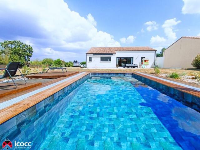 RARE: Maison de plain pied de 2022 avec piscine – Prestations de qualité