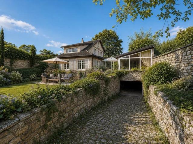 RARE, Maison familiale dans le Bois de Vincennes