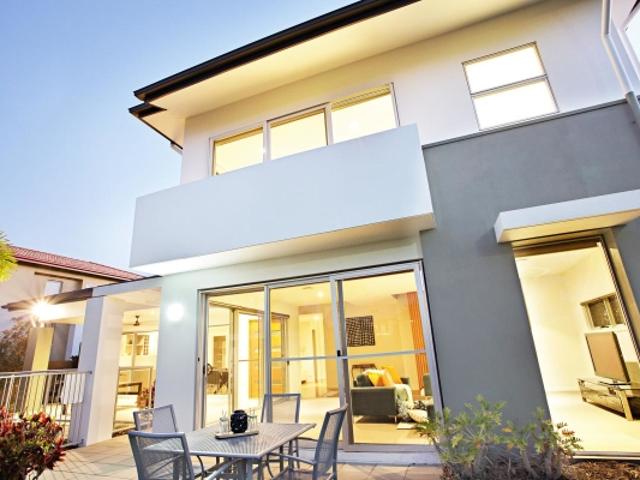 RARE Maison NEUVE avec 250m² TERRASSE/JARDIN + PARKINGS Proche commodités