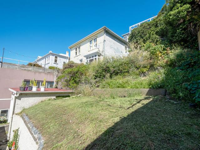 Rare opportunity on oriental parade!